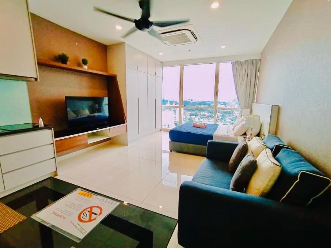 Chrisenbel Suites - Pinnacle PJ Petaling Jaya Chambre photo