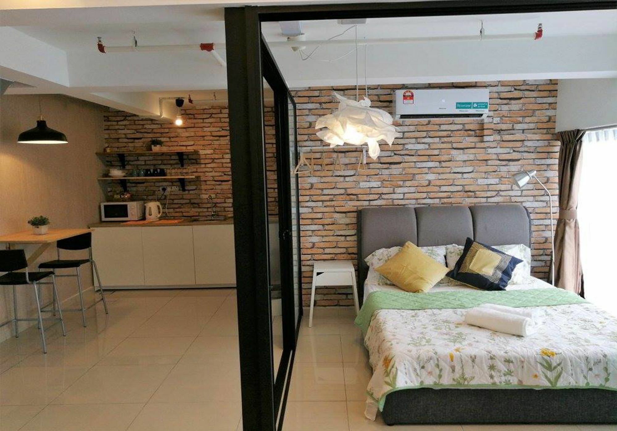 Chrisenbel Suites - Pinnacle PJ Petaling Jaya Extérieur photo
