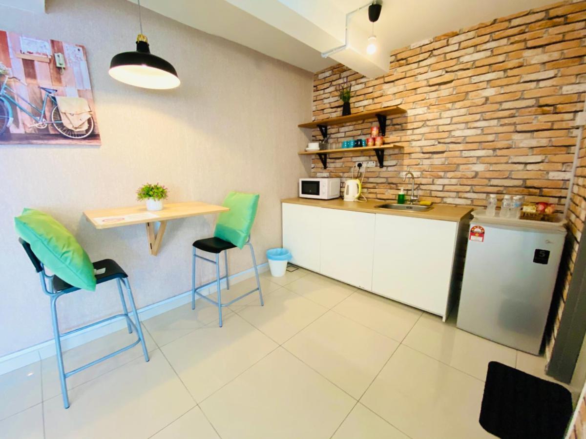 Chrisenbel Suites - Pinnacle PJ Petaling Jaya Extérieur photo
