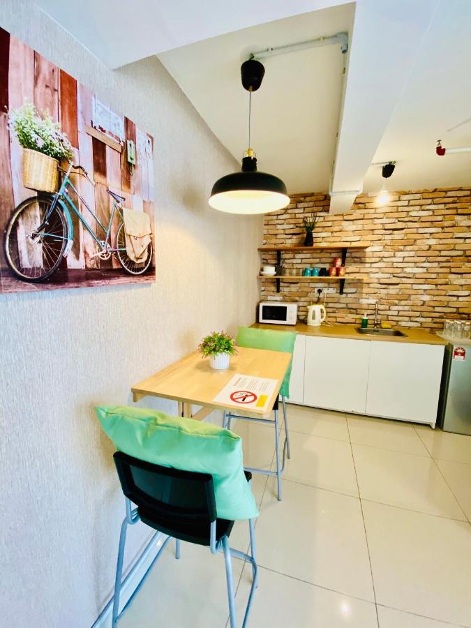 Chrisenbel Suites - Pinnacle PJ Petaling Jaya Extérieur photo