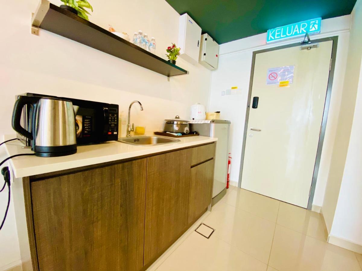 Chrisenbel Suites - Pinnacle PJ Petaling Jaya Extérieur photo
