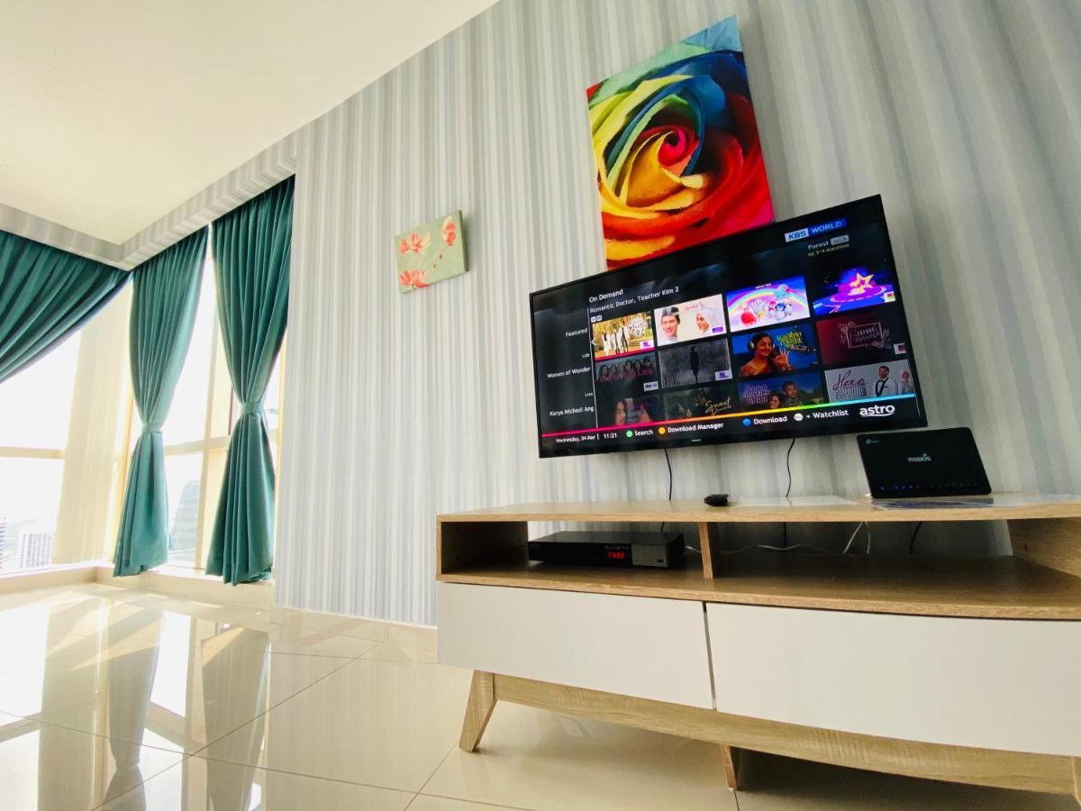Chrisenbel Suites - Pinnacle PJ Petaling Jaya Extérieur photo